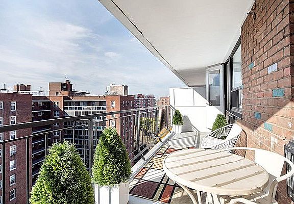 5th image of 6260 99th St APT 1704