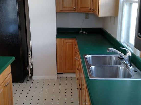 2nd image of 3110 Jones St