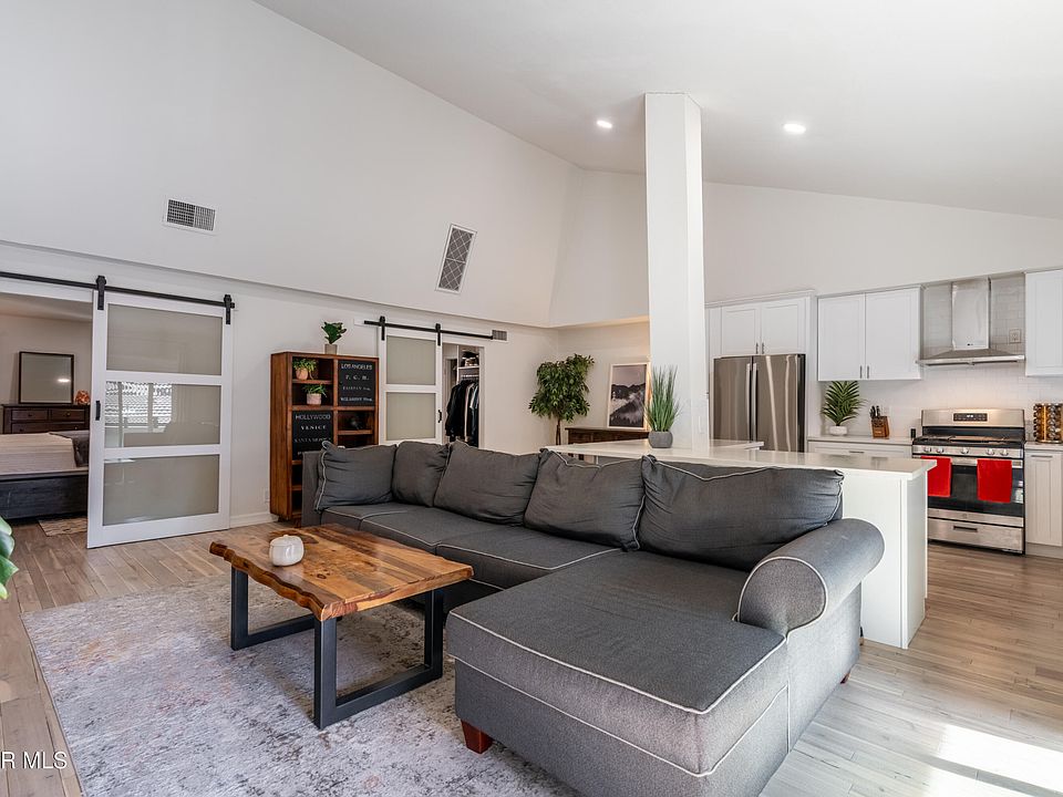1st image of 31550 Agoura Rd Unit 3