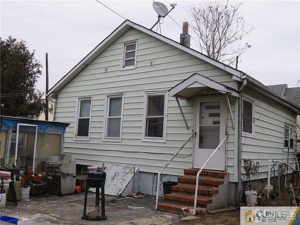 2nd image of 768 Gadek Pl
