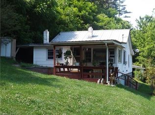 6674 Lake Logan Rd, Canton, NC 28716