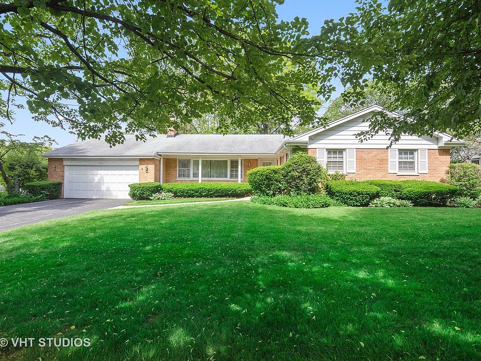 1st image of 1300 Canterbury Ln