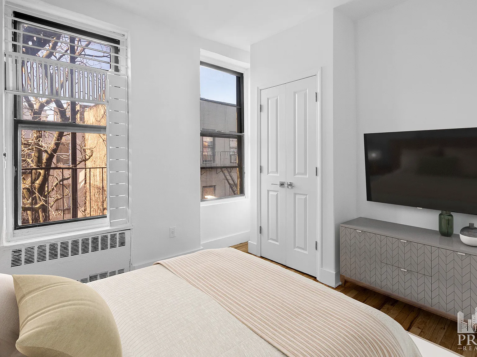 418 East 9th Street — Photo 3