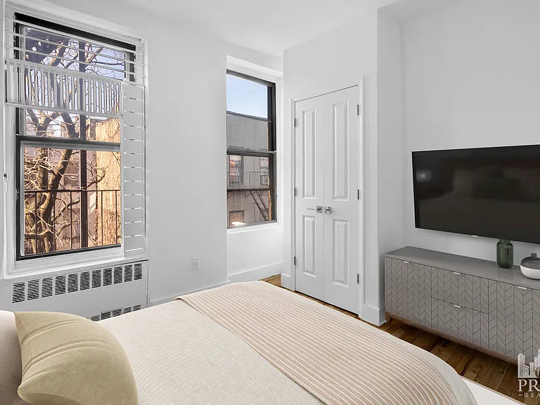 418 E 9th St #5A — Photo 6