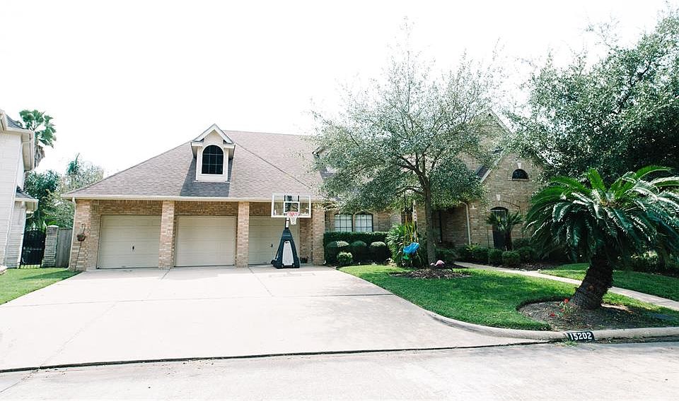 1st image of 15202 Plum Orchard Cir