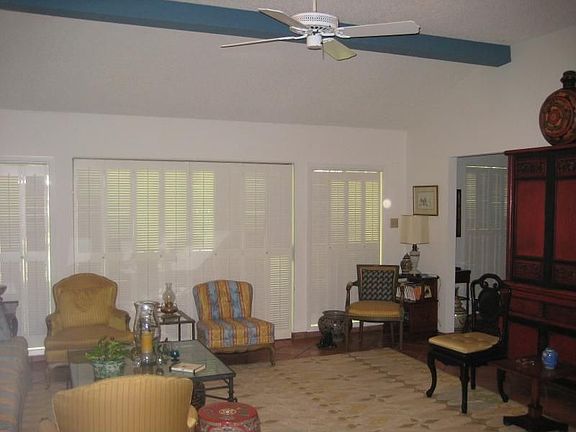 2nd image of 1608 Palm Valley Dr E