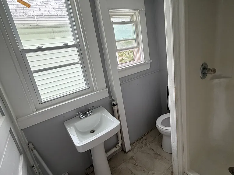 65 Pulaski St #1 & 2 — Photo 4