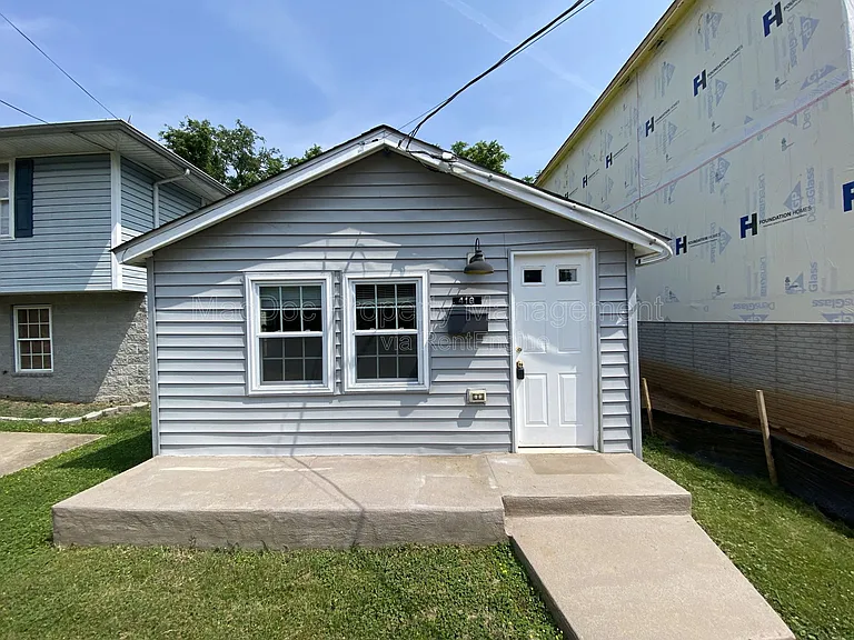 419 Palmer St — Photo 1