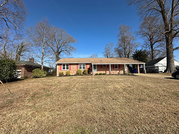 2nd image of 2812 N Shore Dr