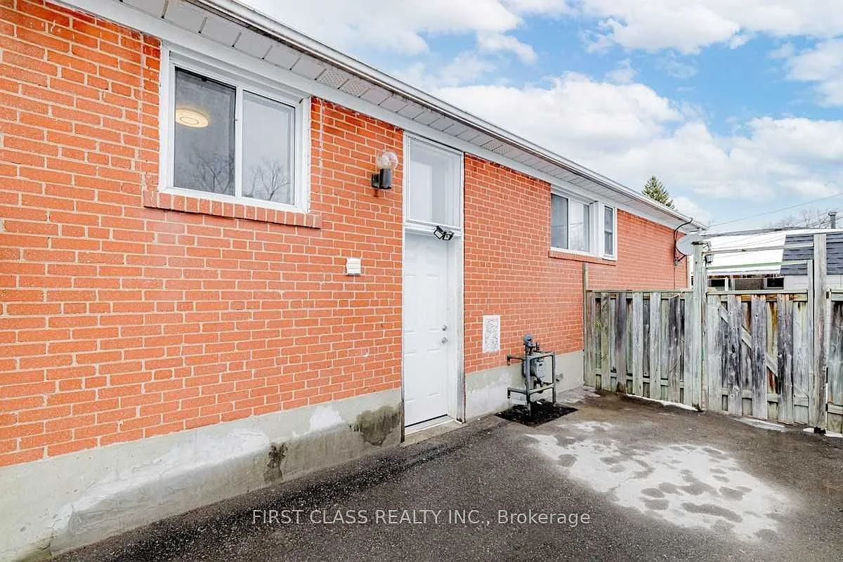 3 bed, $2,750 — Photo 2