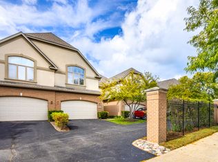 842 N Maple Ave, Palatine, IL 60067