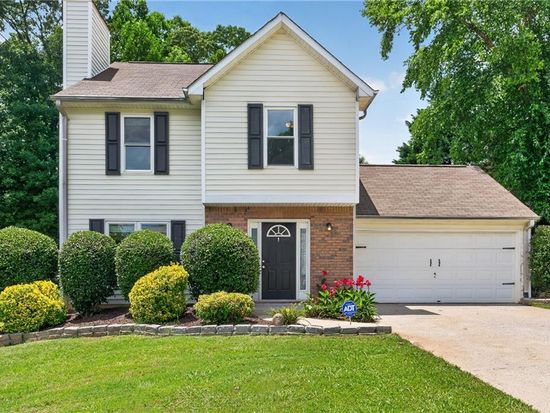 4304 Chesapeake Trce NW, Acworth, GA 30101