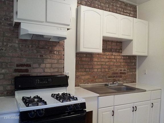3rd image of 1147 Rogers Ave APT 2R