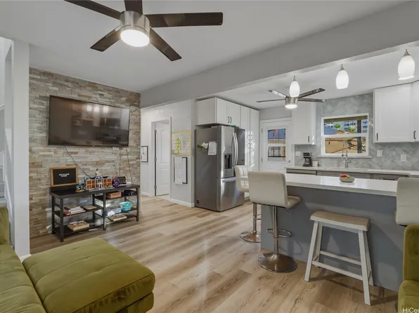 84-929 Hana St #A, Waianae, HI 96792