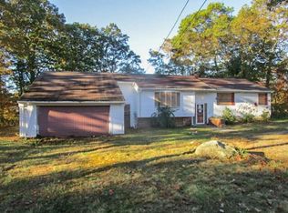 35 Lincoln Dr, Johnston, RI 02919