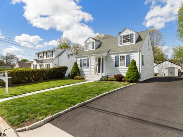 61 Highland Ave, Bergenfield Boro, NJ 07621