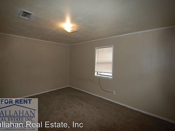 2nd image of 3423A Chandler St