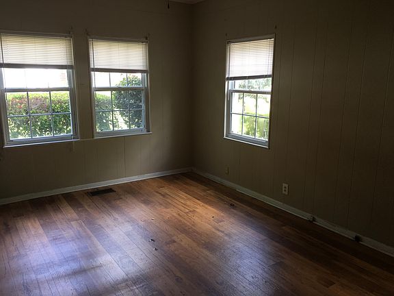 Living room/bedroom