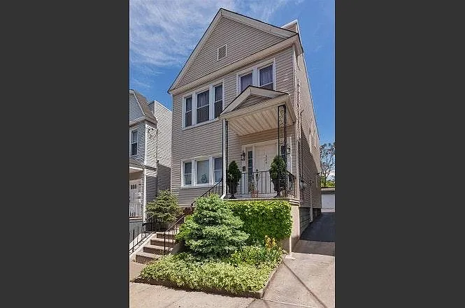 324 Columbia Ave #1 — Photo 1