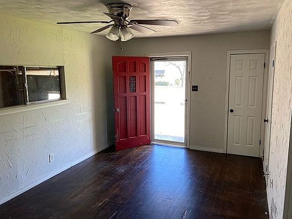 2nd image of 50006 Zora Dr