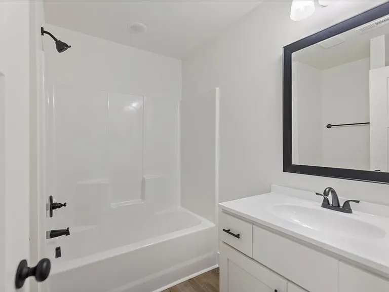 Arlington Townes Modern 3-Bedroom Townhomes in Greer, SC — Photo 46