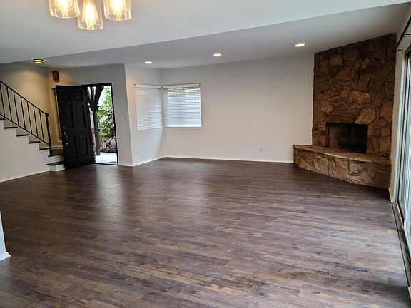 5th image of 4357 Troost Ave #2