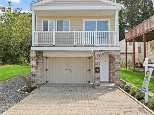 35 Cliffwood Way, Laurence Harbor, NJ 08879