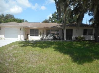 1346 Beacon Dr, Port Charlotte, FL 33952