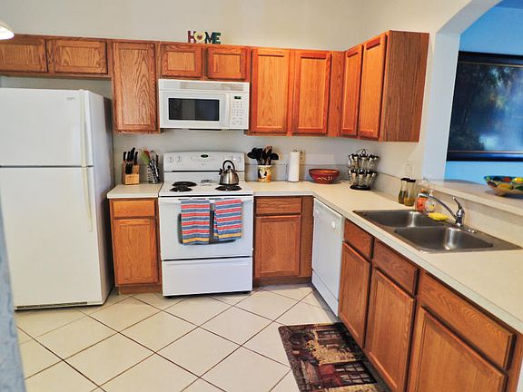 5th image of 2200 Oakmont Dr