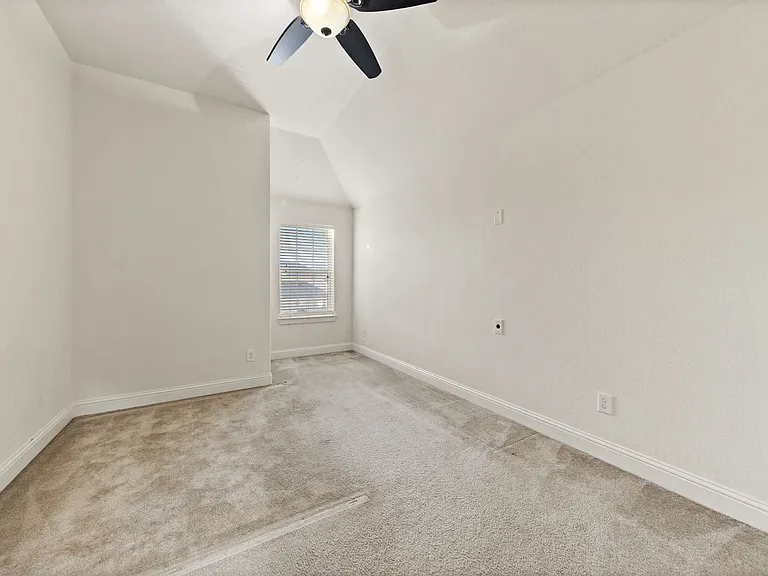 15520 Mayflower Trl — Photo 25