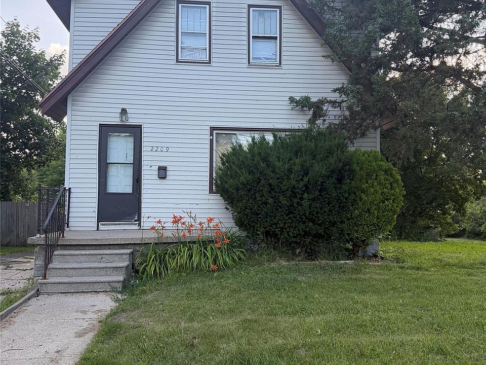 1st image of 2209 Mason St