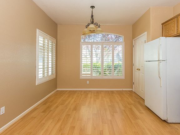 5th image of 8121 Hearthstone Pl