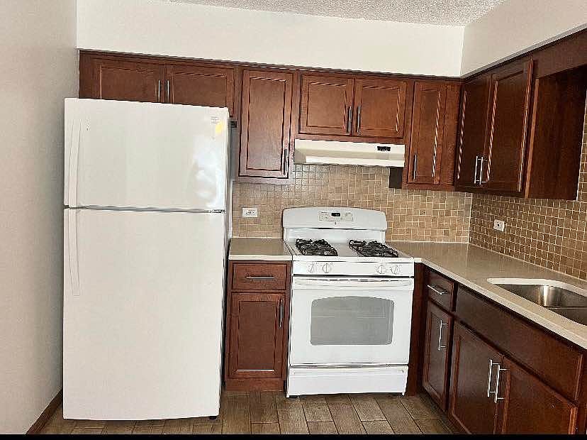 1st image of 9S324 Nantucket Dr #1A