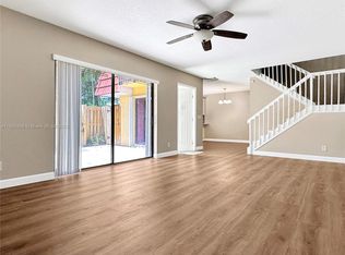 9920 NW 6th Ct, Plantation, FL 33324