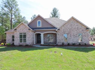 403 Rustic Live Oak Trl, Bonaire, GA 31005