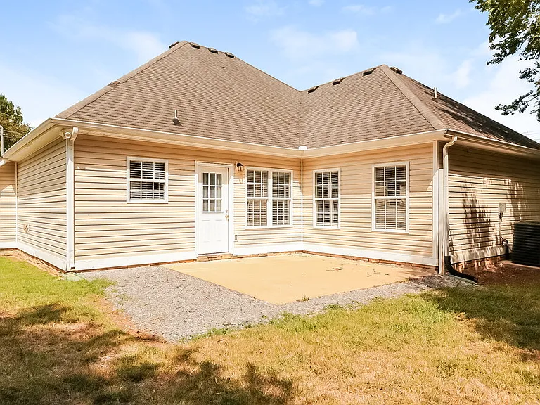 832 Hammersmith Dr — Photo 16