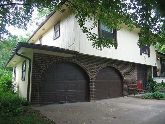 3rd image of 317 Fairview Dr