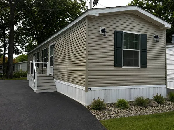 2 Thornwood Ln, Browns Mills, NJ 08015