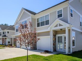 647 Pebblestone Ln, Chelsea, MI 48118