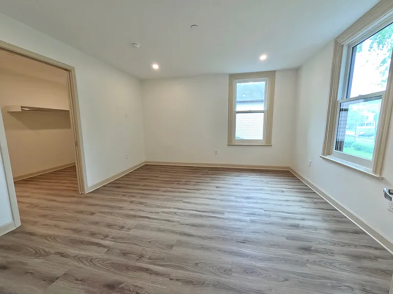 406 Delaware Ave #202 — Photo 13