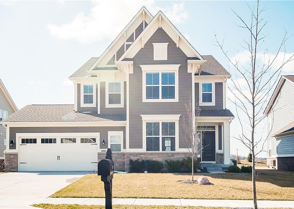 1st image of 15813 Oakhurst Ln