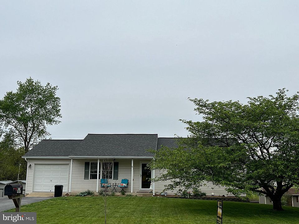 1st image of 231 Mimosa Dr