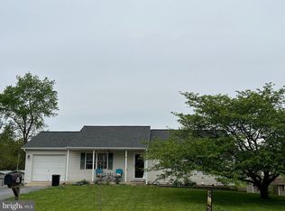 231 Mimosa Dr, Martinsburg, WV 25404
