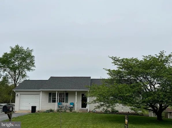 231 Mimosa Dr, Martinsburg, WV 25404