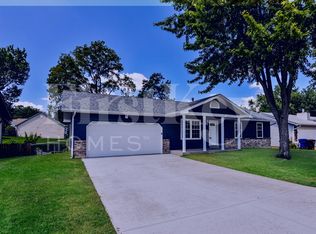130 Del Oro Dr, Saint Peters, MO 63376