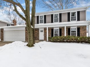 995 Freeman Rd, Hoffman Estates, IL 60192