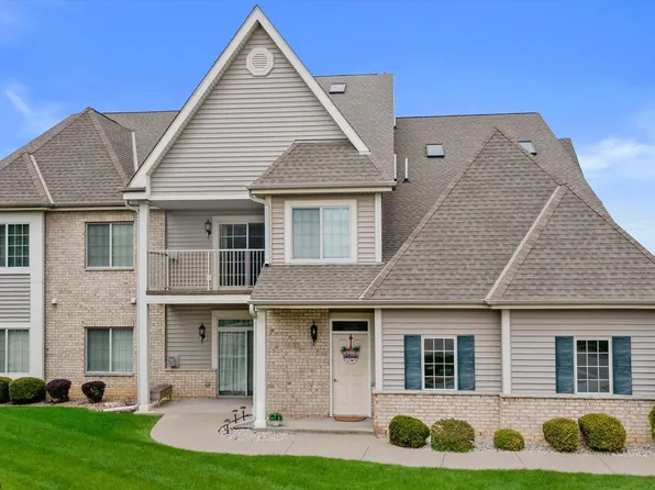 1351 Rose COURT #53, Waukesha, WI 53186