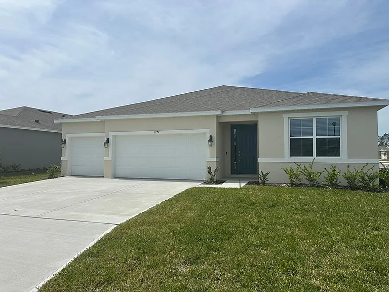 3272 Arch Ave — Photo 1
