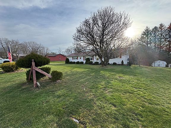 4th image of 184 Roseland Ave