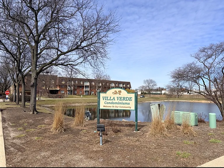 2 Villa Verde Dr #201 — Photo 12